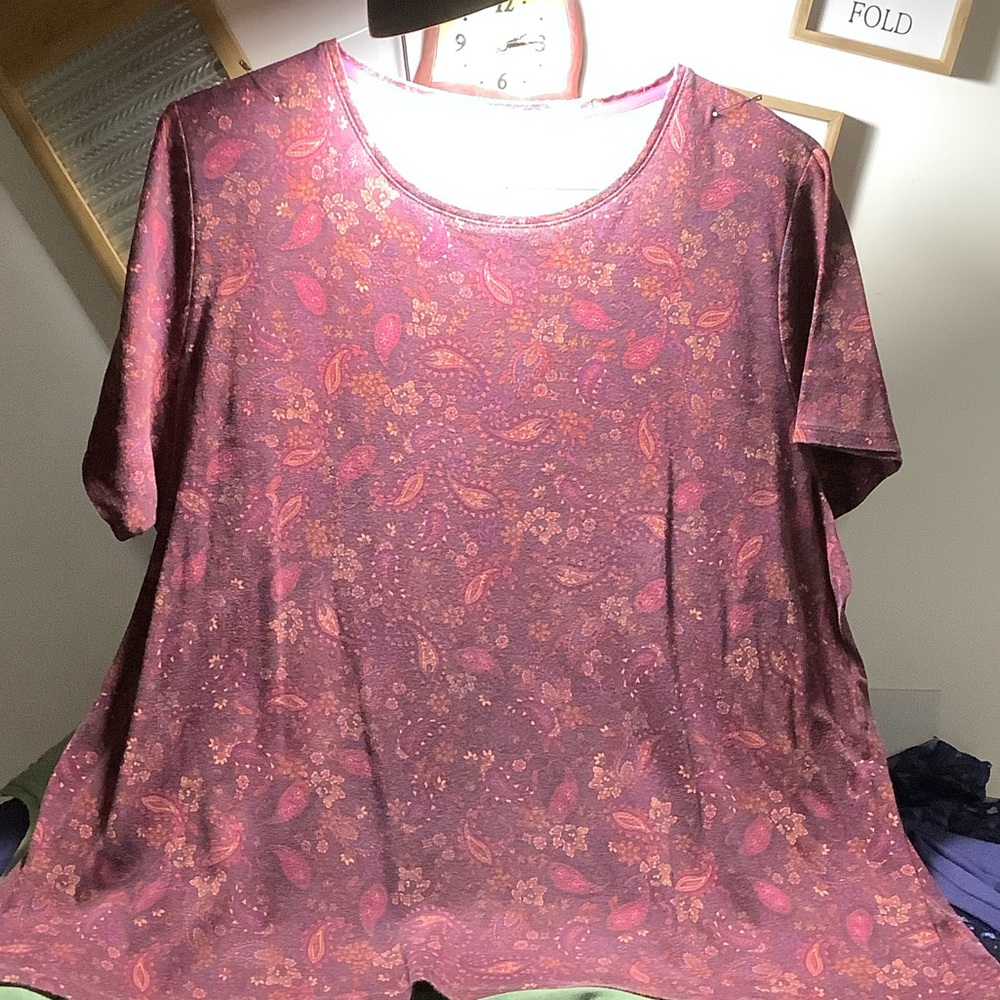 Croft & Barrow Burgundy Floral Short Sleeve Top